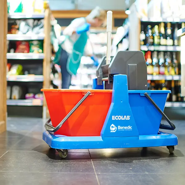 Nettoyage périodique de grande distribution